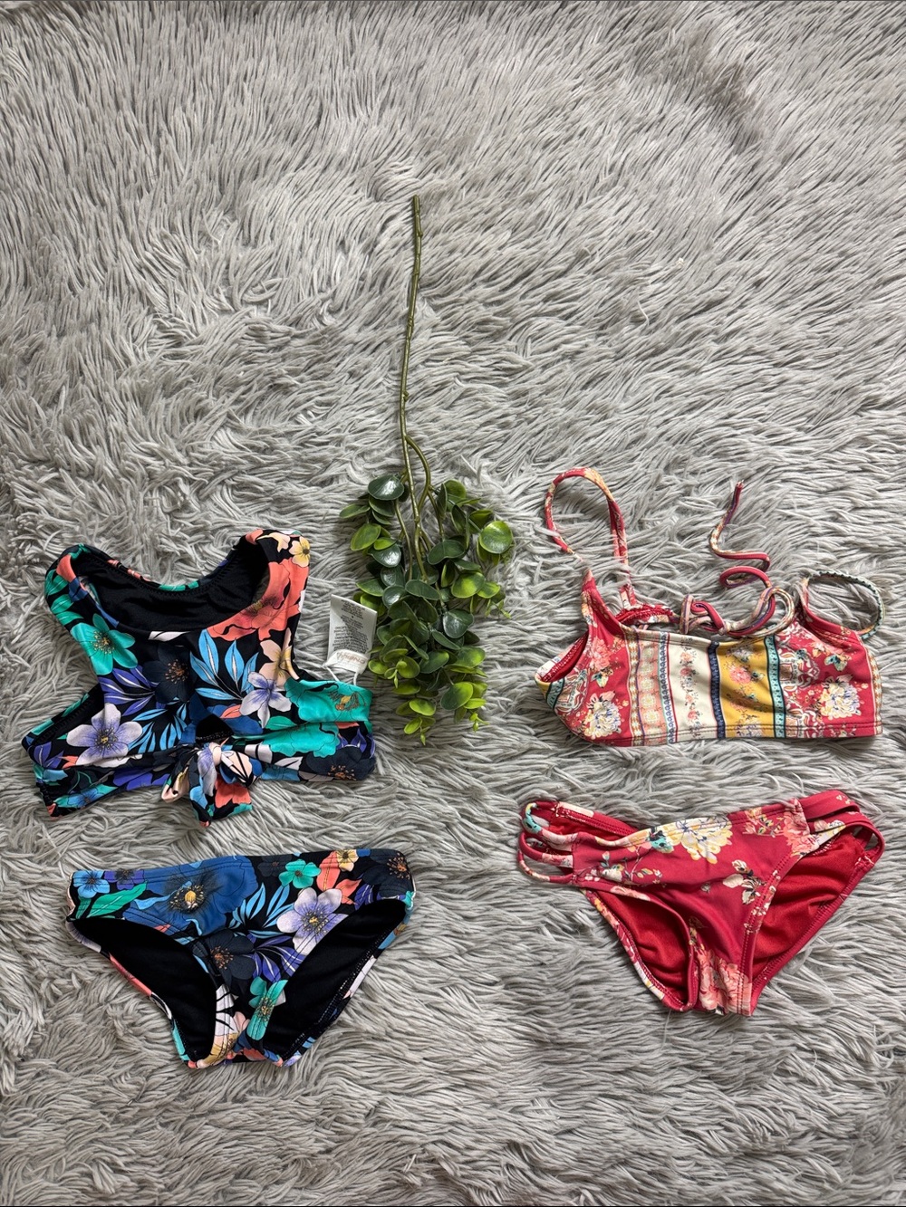 O'Neill Floral Girls Two-Piece Swimsuit bundle size 4T